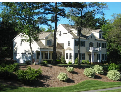 Unit for sale at 4 Alice Bradley Lane, Foxboro, MA 02035