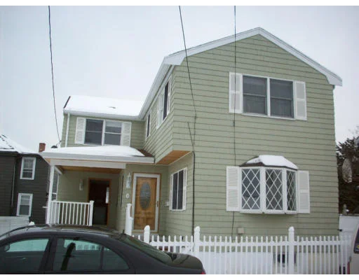 Unit for sale at 4 Winthrop St, Peabody, MA 01960