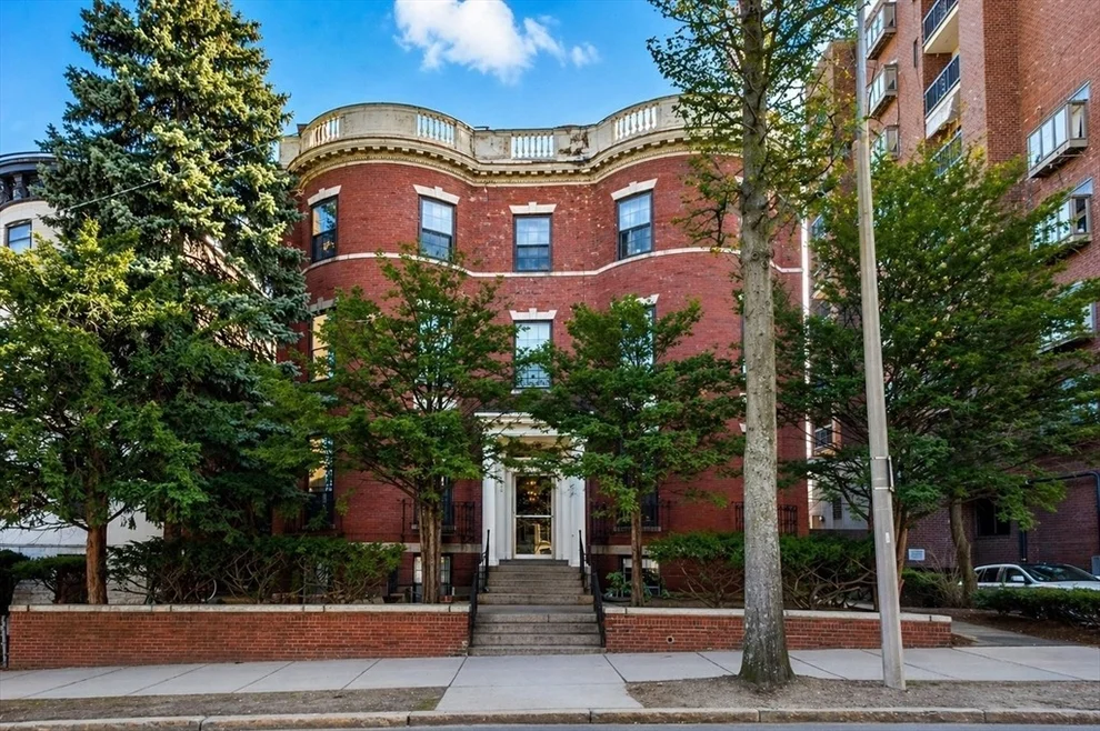 Unit for sale at 1253 Beacon Street, Brookline, MA 02446