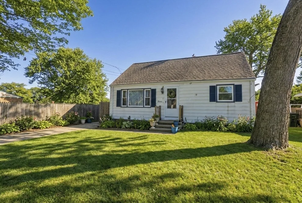 Unit for sale at 3 Fordham St, Springfield, MA 01104