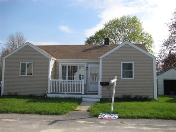 Unit for sale at 22 Fourth St, Swansea, MA 02777