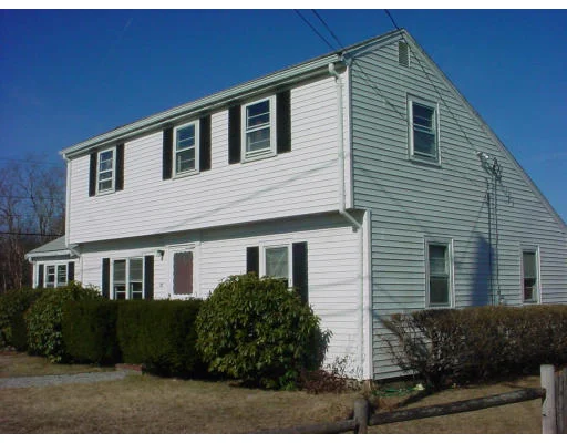 Unit for sale at 32 Hutchinson Rd, Marshfield, MA 02050