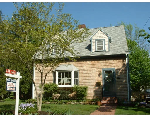 Unit for sale at 12 Shirley Ave, Kingston, MA 02364