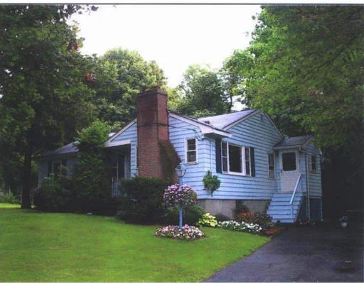 Unit for sale at 15 Putnam Lane, Danvers, MA 01923