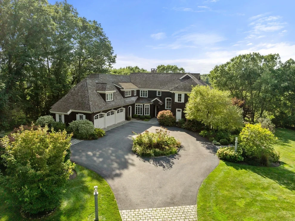 Unit for sale at 4 Ellen Mary Way, Wayland, MA 01778