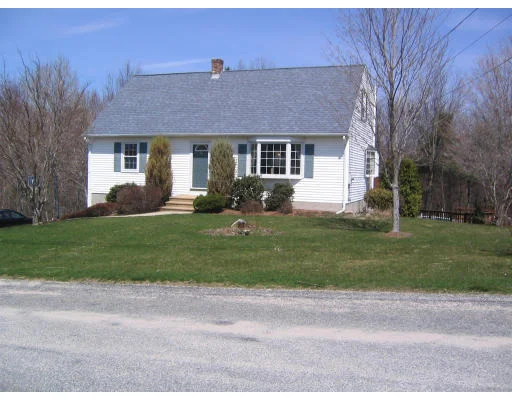 Unit for sale at 7 Rollingwood Drive, Oxford, MA 01540