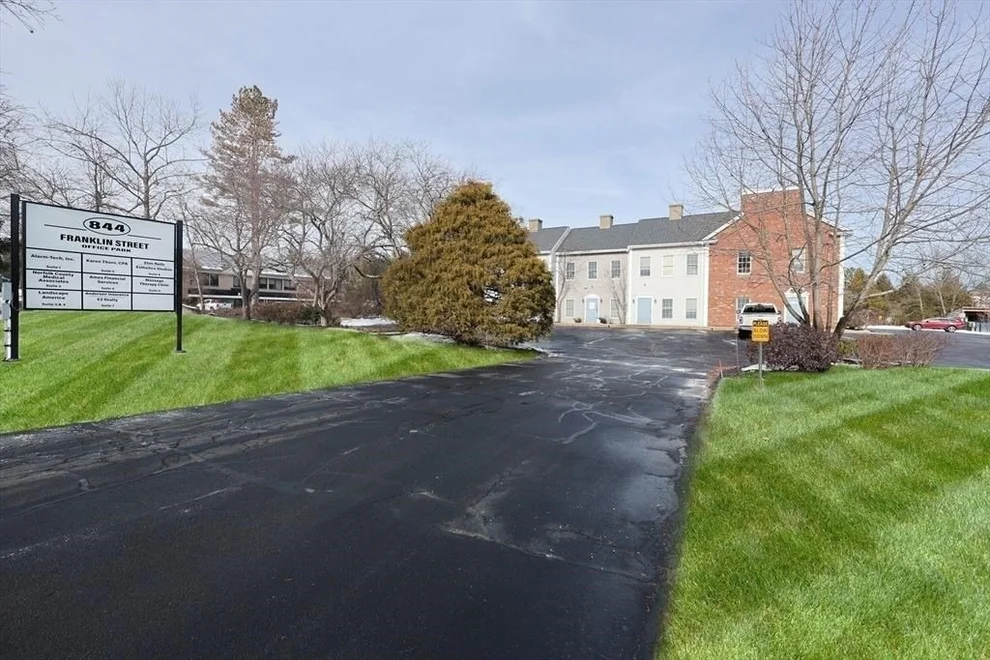 Unit for sale at 844 Franklin St, Wrentham, MA 02093