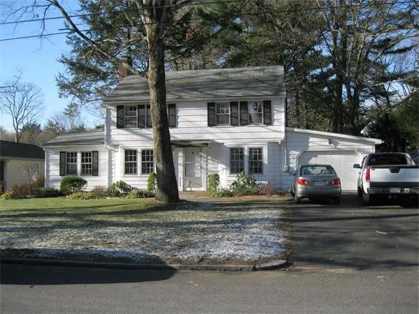 Unit for sale at 104 Bridle Path Rd, Springfield, MA 01118