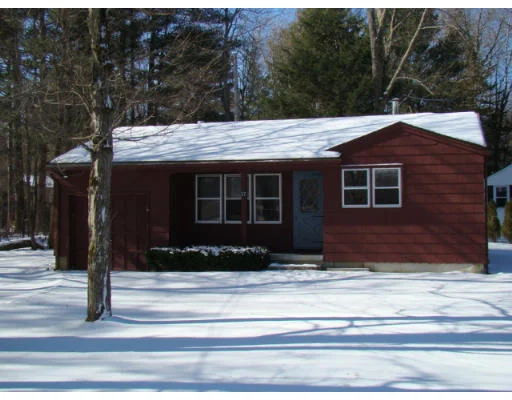 Unit for sale at 27 Lakeshore Dr, Holland, MA 01521
