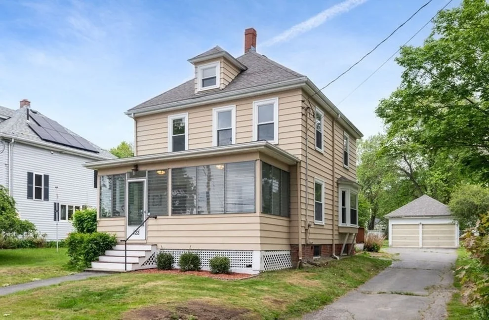 Unit for sale at 422 Groveland St, Haverhill, MA 01830