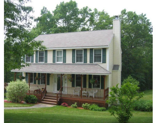 Unit for sale at 5 Robin Road, Burlington, MA 01803