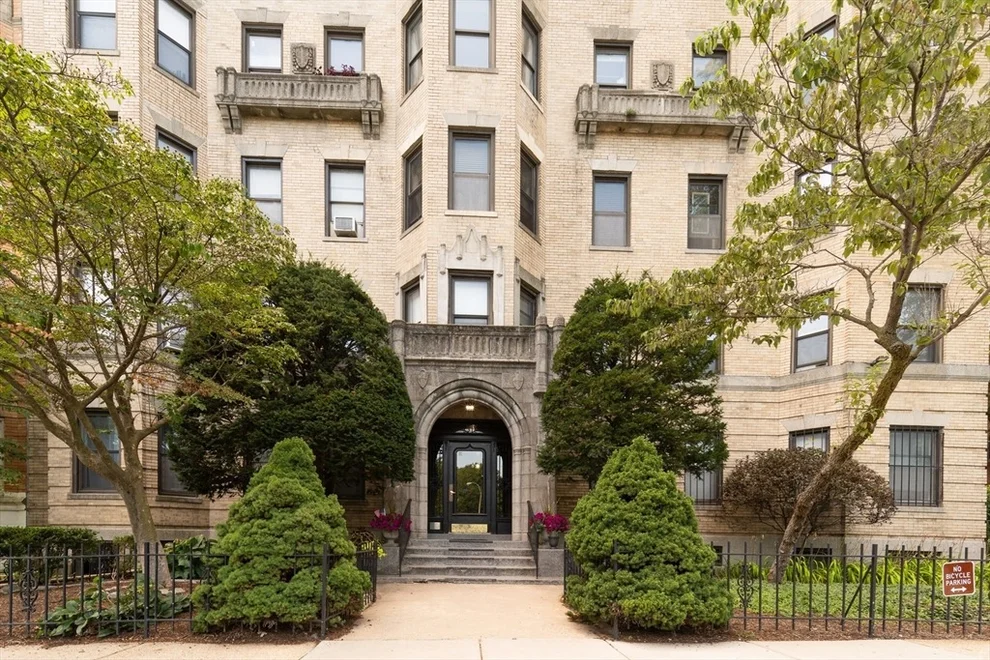 Unit for sale at 51 Park Dr, Boston, MA 02215