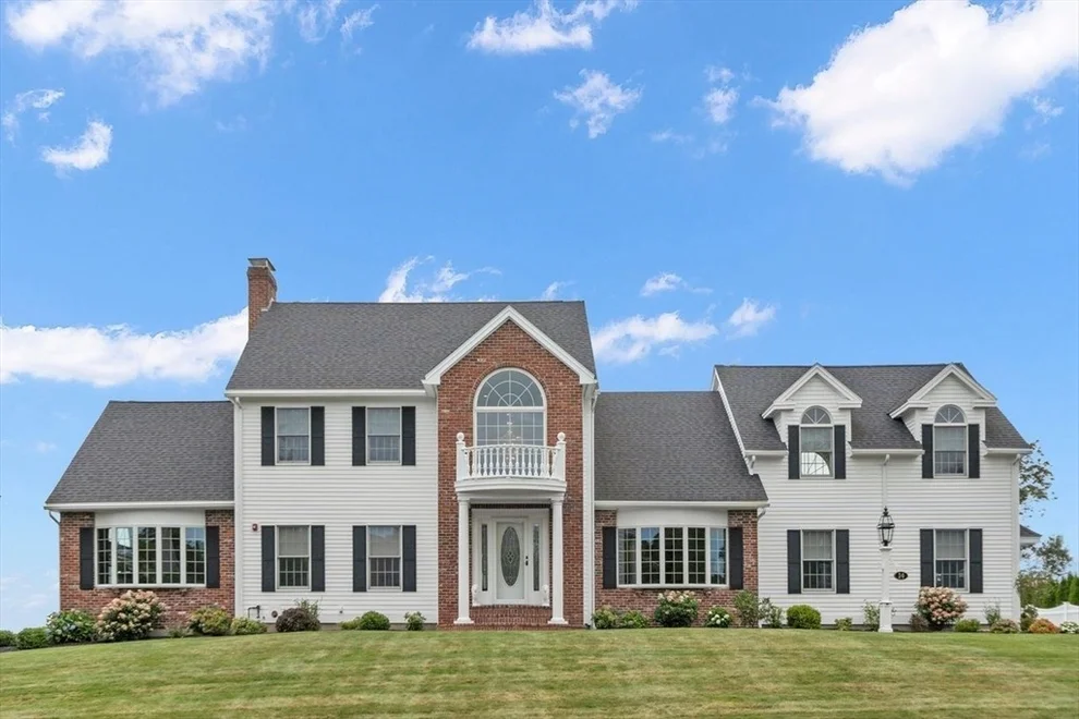 Unit for sale at 14 Lakeview Ave, Danvers, MA 01923