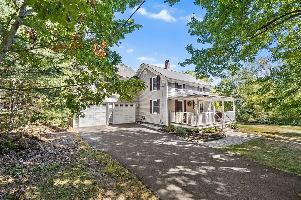 Unit for sale at 620 Whitney St, Gardner, MA 01440