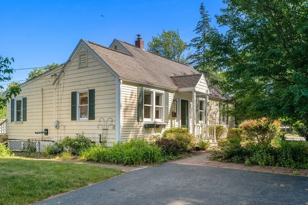 Unit for sale at 19 Jefferson Road, Northborough, MA 01532