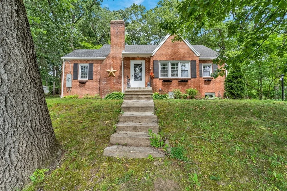 Unit for sale at 295 Harkness Ave, Springfield, MA 01118