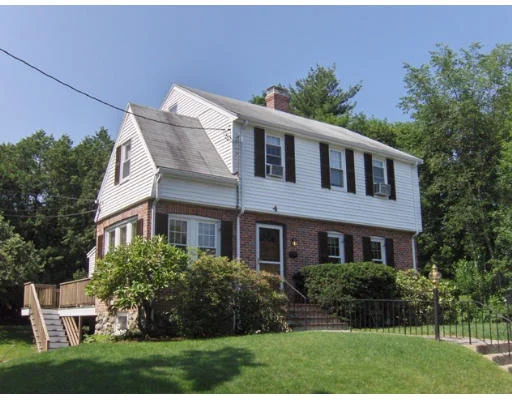 Unit for sale at 4 Cherry Street, Lexington, MA 02420