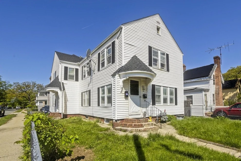 Unit for sale at 320 Oakland St, Springfield, MA 01108