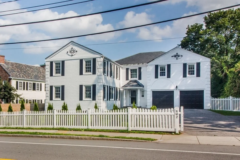Unit for sale at 642 Centre St, Newton, MA 02458
