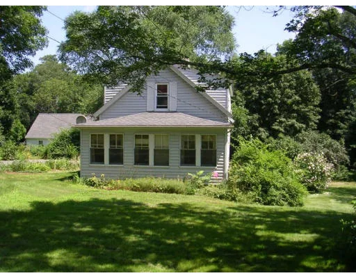 Unit for sale at 107 Walnut St, Mansfield, MA 02048