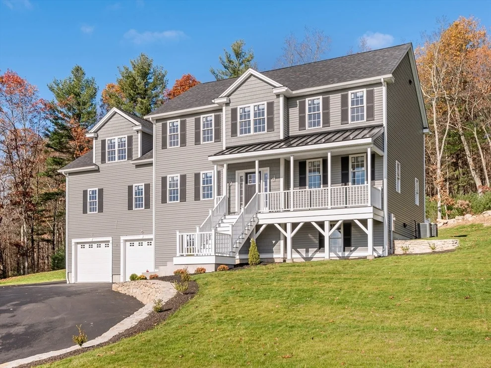 Unit for sale at 9 Stockwell Farm Way, Sutton, MA 01590