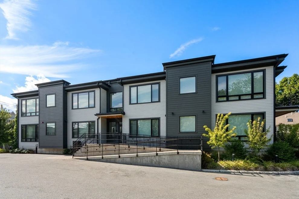 Unit for sale at 400 Hunnewell St, Needham, MA 02494