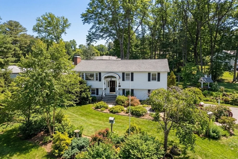 Unit for sale at 84 Crosby Rd, Marlborough, MA 01752