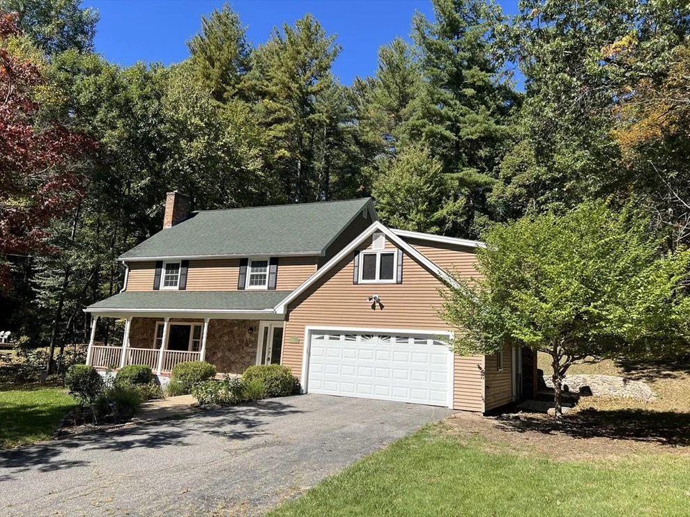 Unit for sale at 22 Old Coach Rd, Hudson, NH 03051