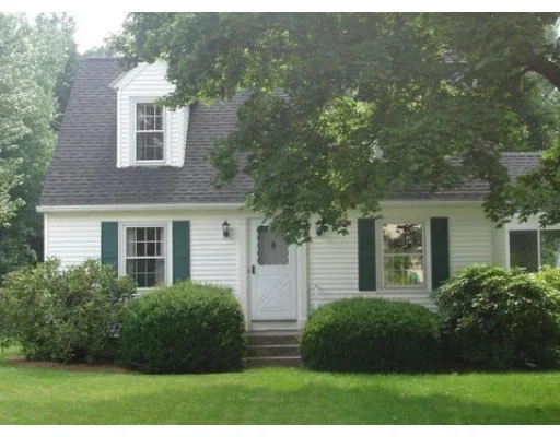 Unit for sale at 8 Crestwood Road, Paxton, MA 01612