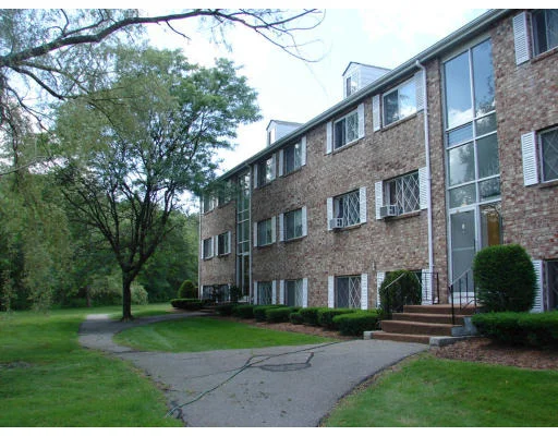 Unit for sale at 6 Fernview Ave, North Andover, MA 01845