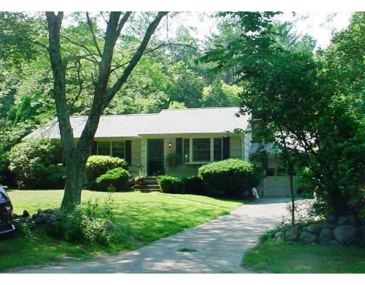 Unit for sale at 1099 Main Street, Norwell, MA 02061