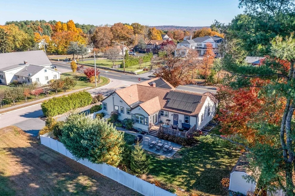 Unit for sale at 267 Canton St, Westwood, MA 02090