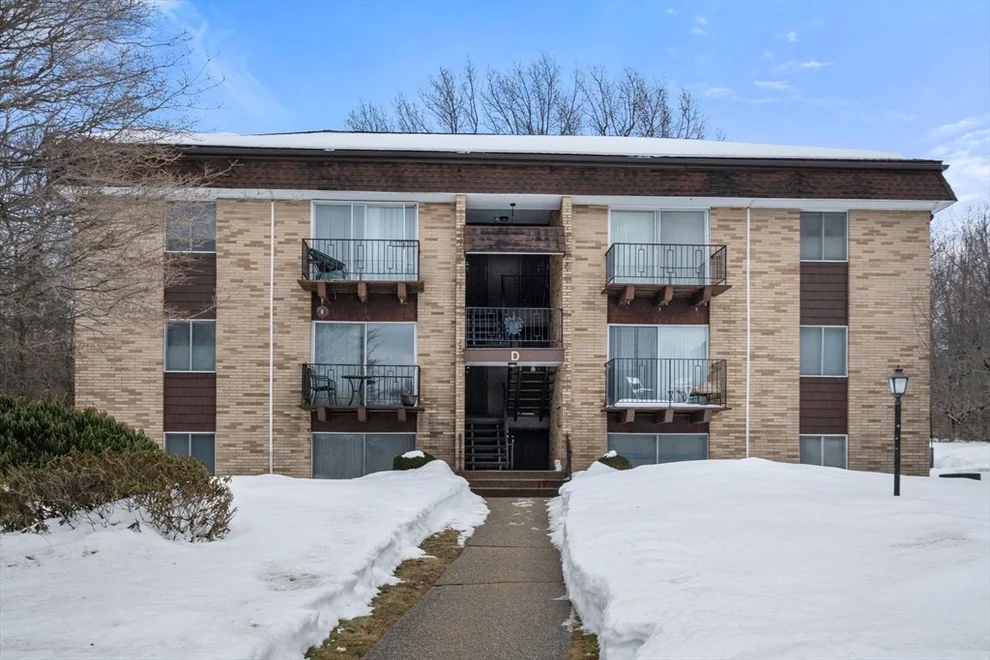 Unit for sale at 121 Bailey St, Worcester, MA 01602