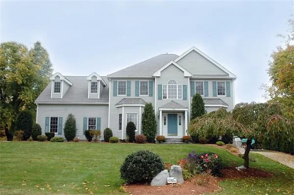 Unit for sale at 103 Virginia Rd, Concord, MA 01742