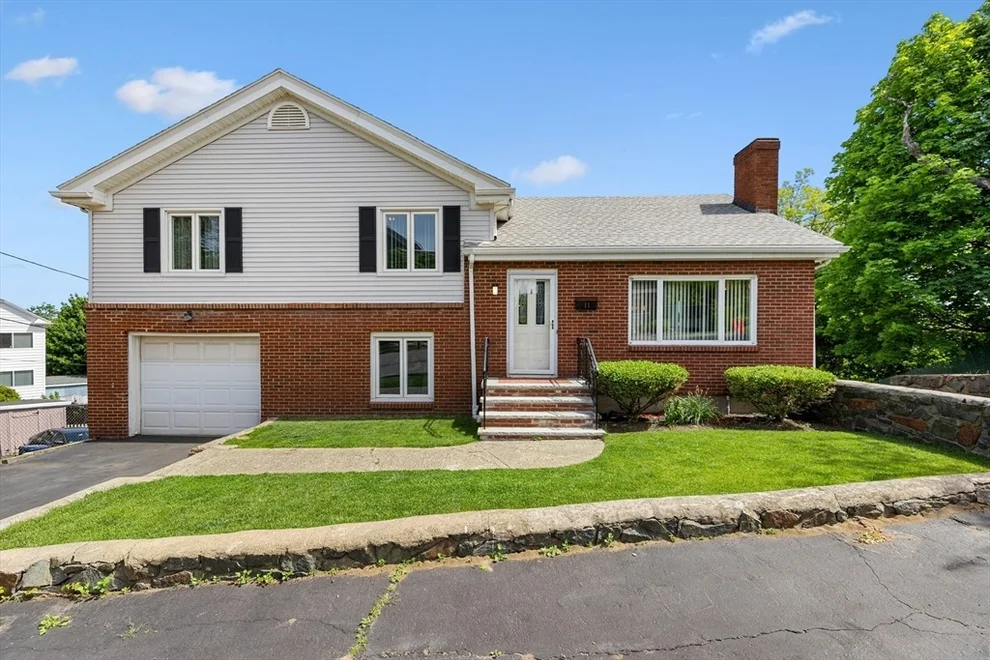 Unit for sale at 11 Adams St, Salem, MA 01970