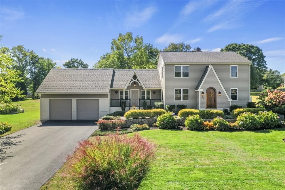 Unit for sale at 28 Hamlin Street, Acushnet, MA 02743