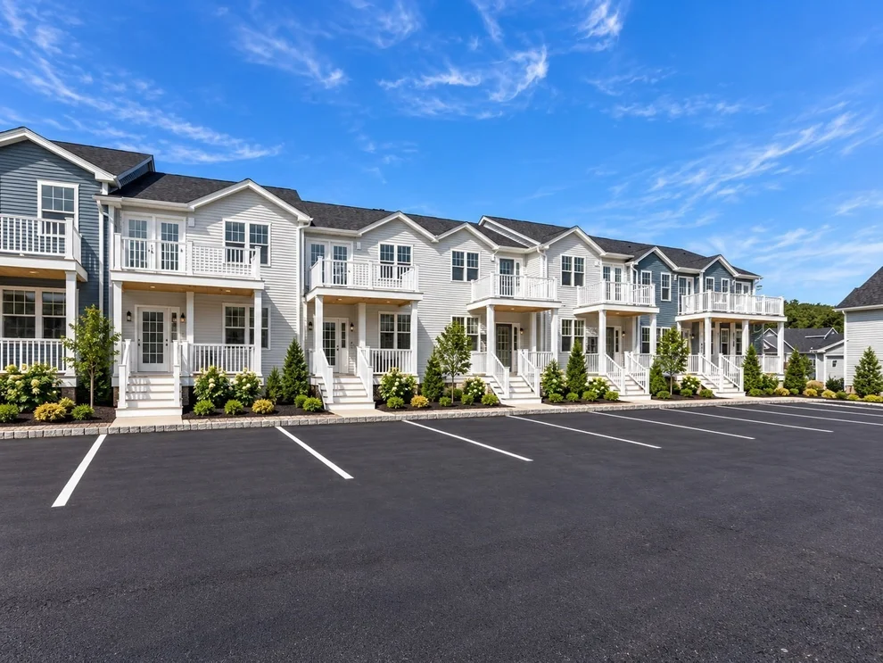 Unit for sale at 36 Starboard Dr, Wareham, MA 02558