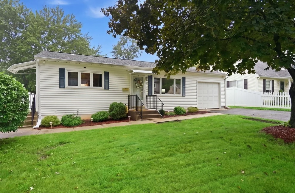 Unit for sale at 161 Wolcott Ave, West Springfield, MA 01089