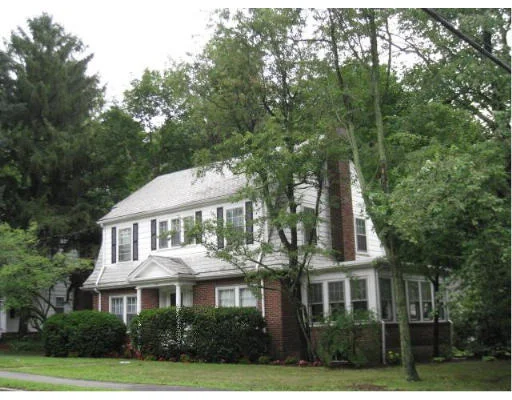 Unit for sale at 688 Chestnut Street, Newton, MA 02468