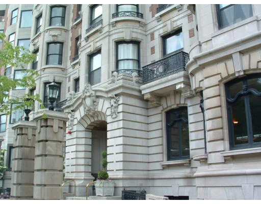 Unit for sale at 390 Commonwealth Ave, Boston, MA 02215