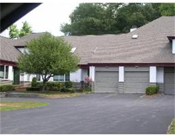 7 Baldwin Drive