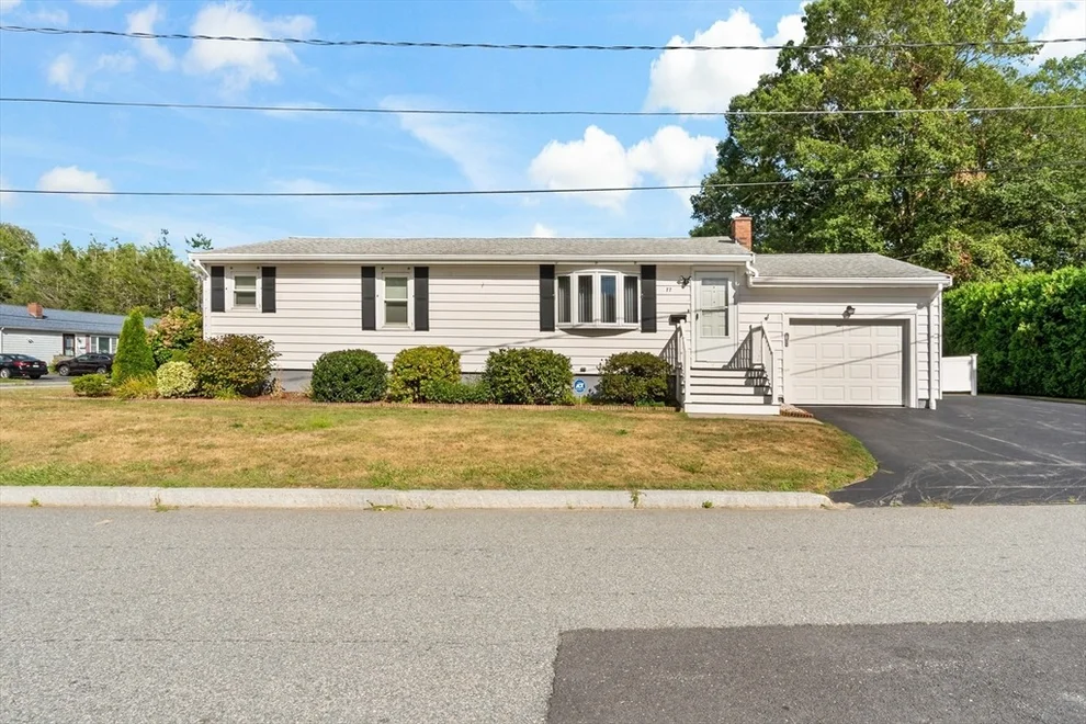 Unit for sale at 77 Crestwood St, Fall River, MA 02720