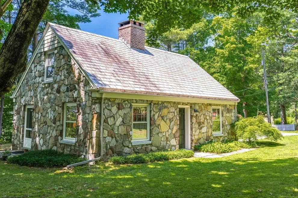 Unit for sale at 18 Plum Tree Road, Amherst, MA 01002