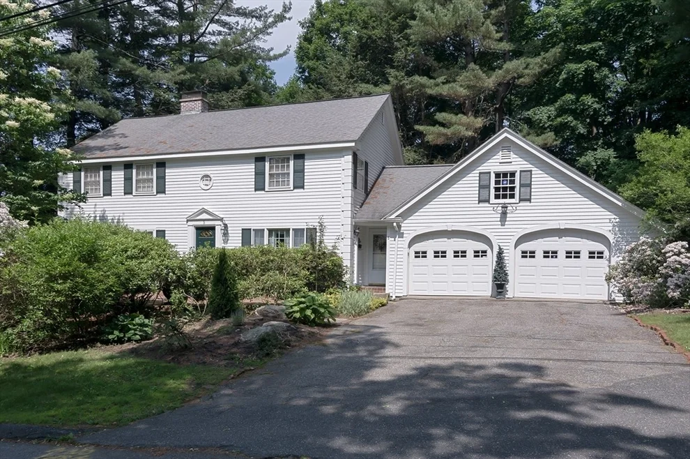 Unit for sale at 5 Old English Rd, Worcester, MA 01609