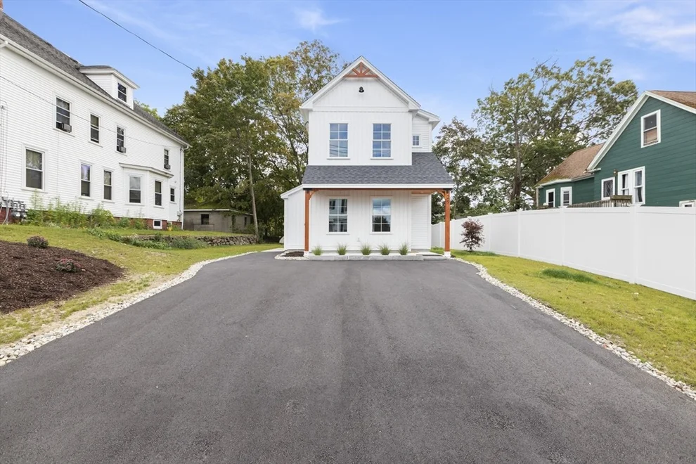 Unit for sale at 29 Elm Street, Webster, MA 01570