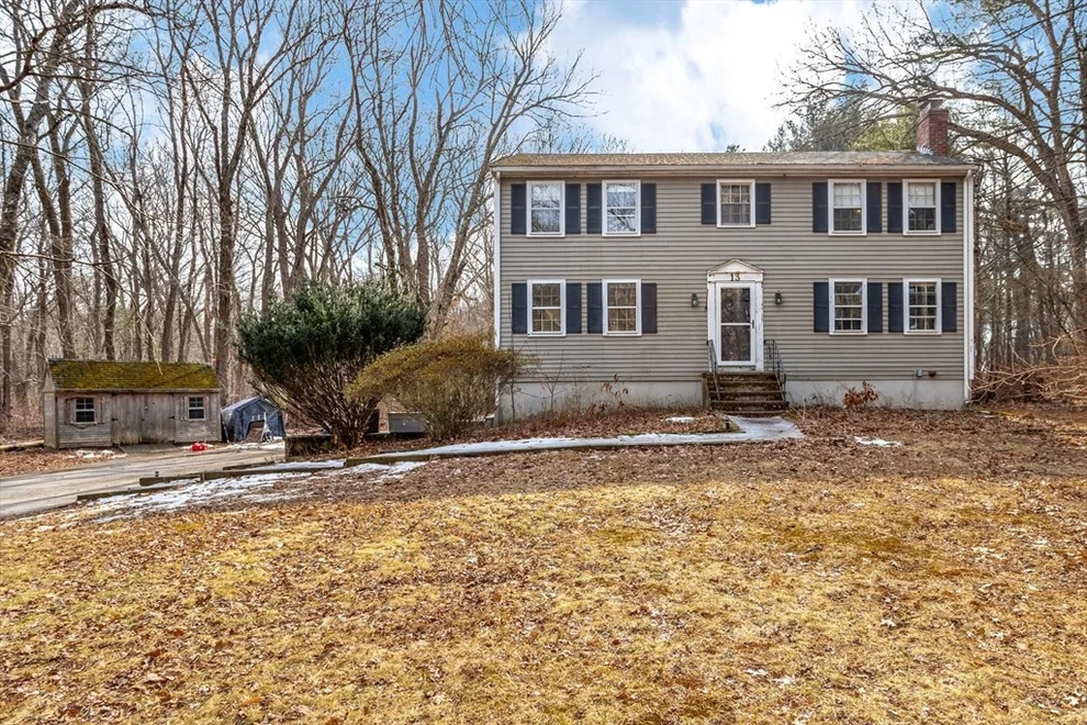 Unit for sale at 13 W Pine Dr, Walpole, MA 02081