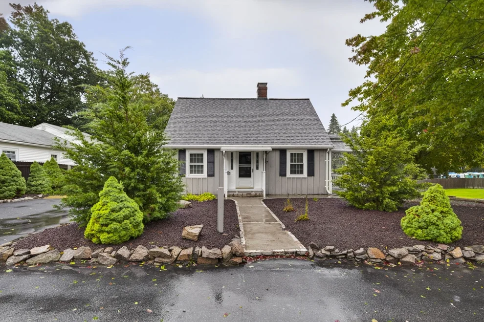 Unit for sale at 67 Trefton Dr, Braintree, MA 02184