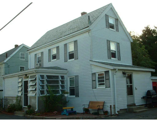 Unit for sale at 15 Quirk Ct, Newton, MA 02458
