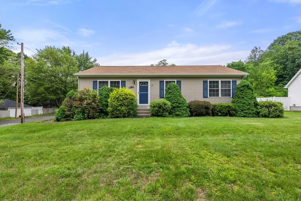 Unit for sale at 1072 Montgomery St, Chicopee, MA 01013