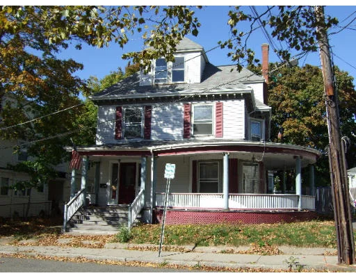 Unit for sale at 9 Kensington Park, Lynn, MA 01902